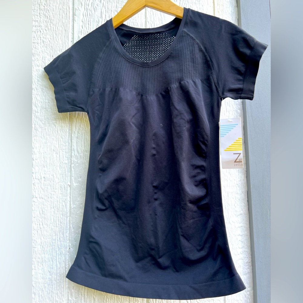 NWT Zella workout top